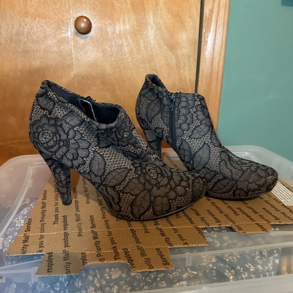 Call It Spring Lace Ankle Boots size 9